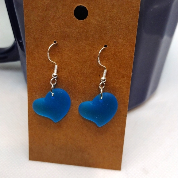 Perwinkle Recycled Puffed Heart Earrings - Picture 1 of 1